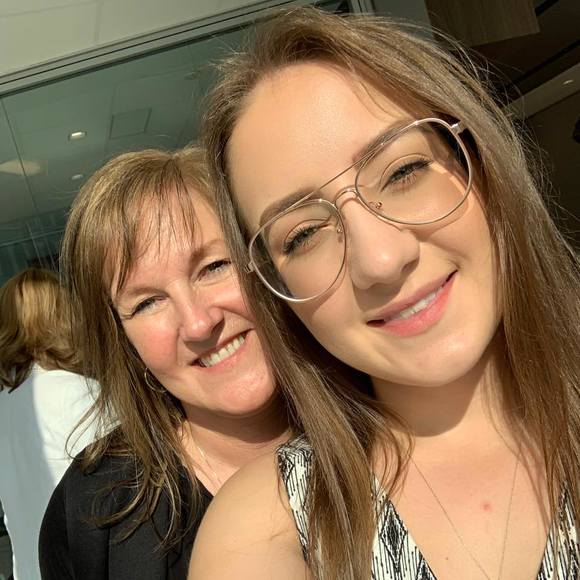 Meet your Posher, Kayla - Picture 1 of 1